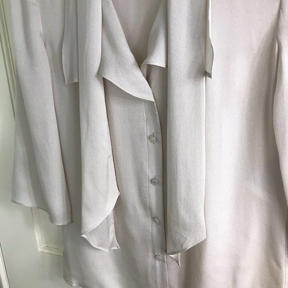 Lovely Silver Silk Escada Blouse, 36 (Fits Medium) NWOT - Picture 8 of 8
